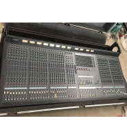 Yamaha M3000 Mixing Console